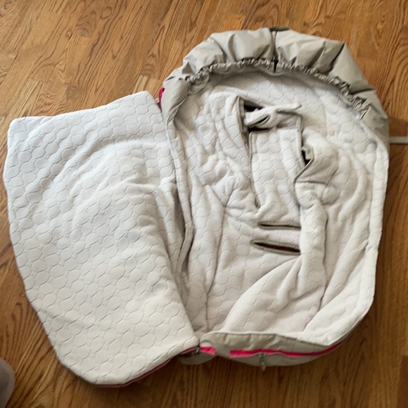 JJCole Super warm stroller blanket - Picture 4 of 7